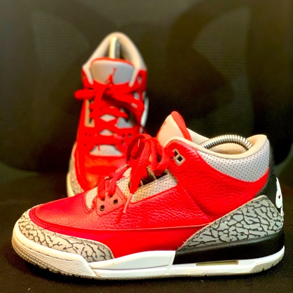 Jordan Retro SE Fire Red (GS)